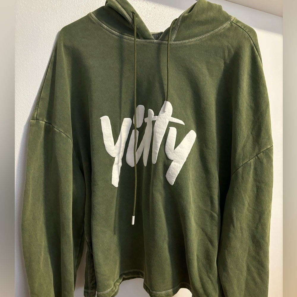 Yitty hoodie